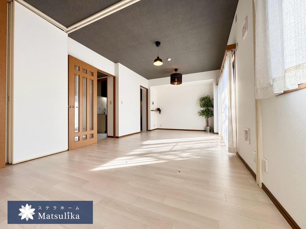 2LDK apartment in Toyonaka, Osaka - Photo 1