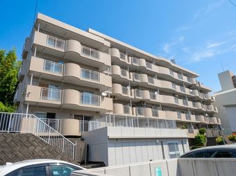 3LDK apartment in Kanazawa Ward, Yokohama