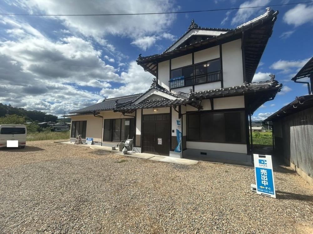 4LDK house in Shobara, Hiroshima - Photo 1