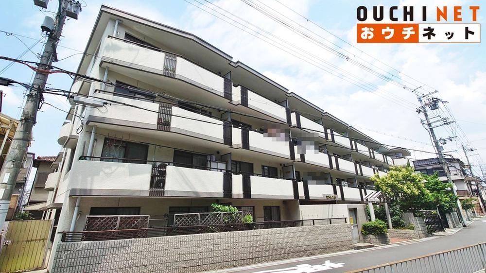 3LDK apartment in Toyonaka, Osaka - Photo 1