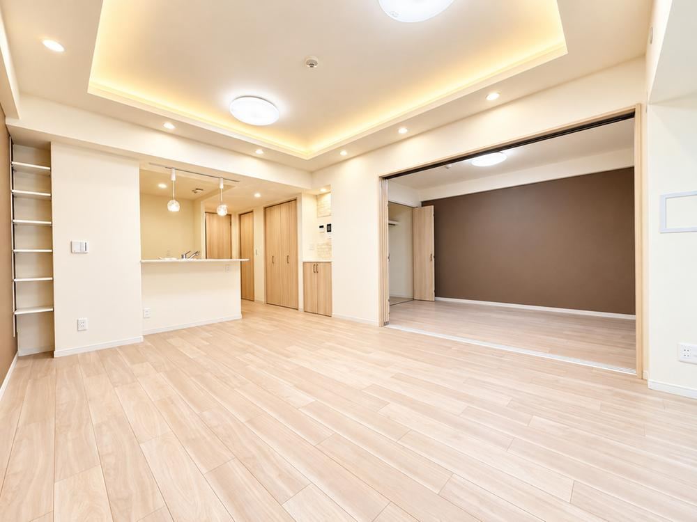 4LDK apartment in Seya Ward, Yokohama, Kanagawa - Photo 1