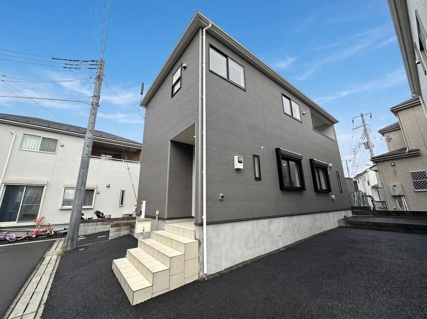 4LDK house in Soka, Saitama - Photo 1