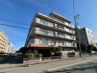 4LDK apartment in Amagasaki