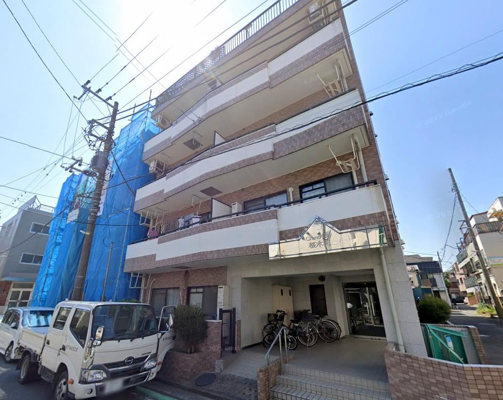 2LDK apartment in Naka Ward, Yokohama, Kanagawa - Photo 1