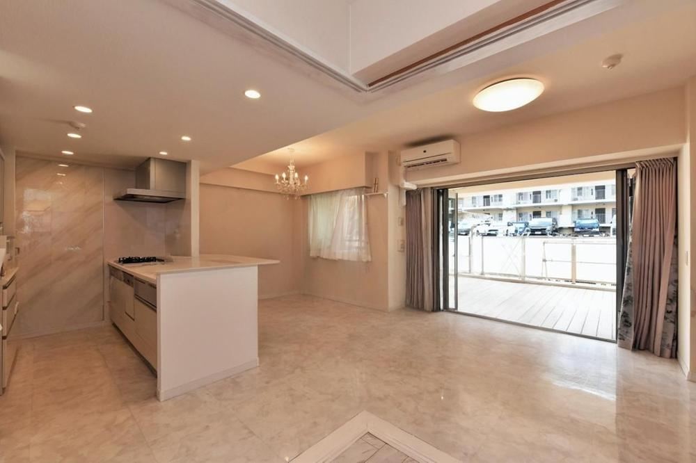 3LDK apartment in Totsuka Ward, Yokohama, Kanagawa - Photo 1