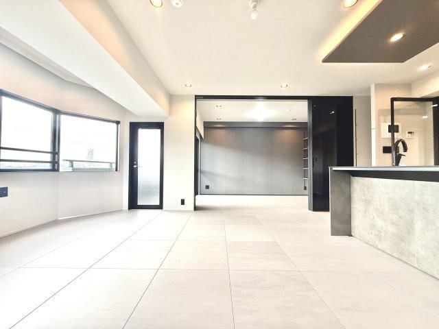 2LDK+S apartment in Edogawa Ward, Tokyo - Photo 1