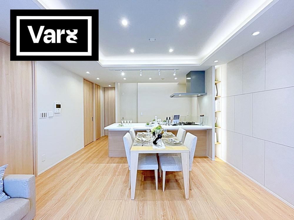 1LDK+S apartment in Minato Ward, Tokyo - Photo 1