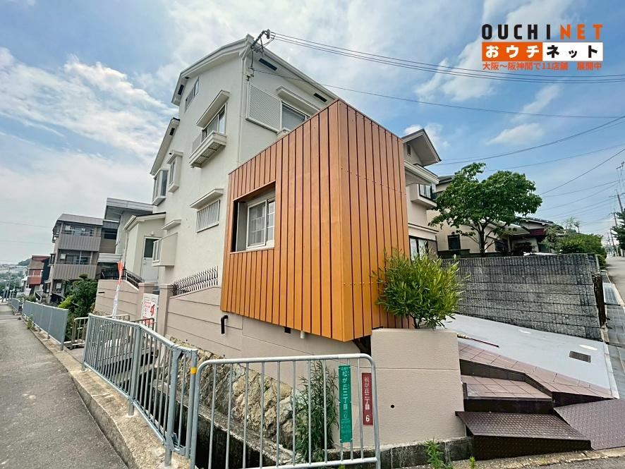 4LDK house in Takatsuki, Osaka - Photo 1