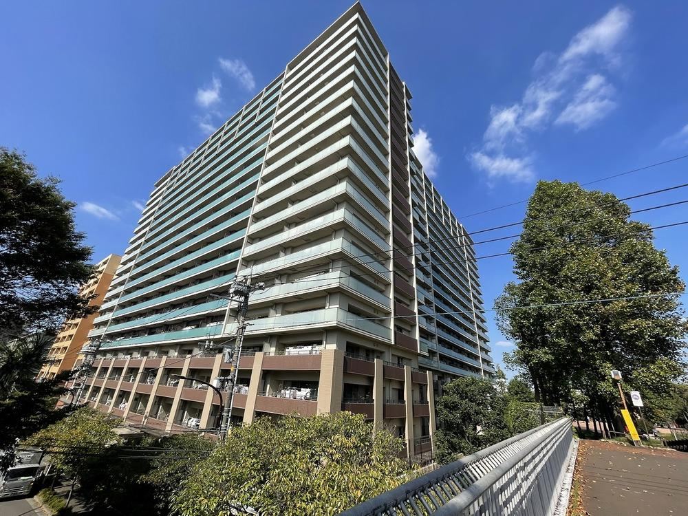 3LDK apartment in Tama, Tokyo - Photo 1