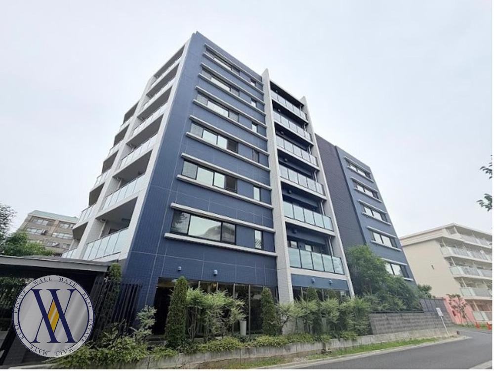 2LDK+S apartment in Chofu, Tokyo - Photo 1