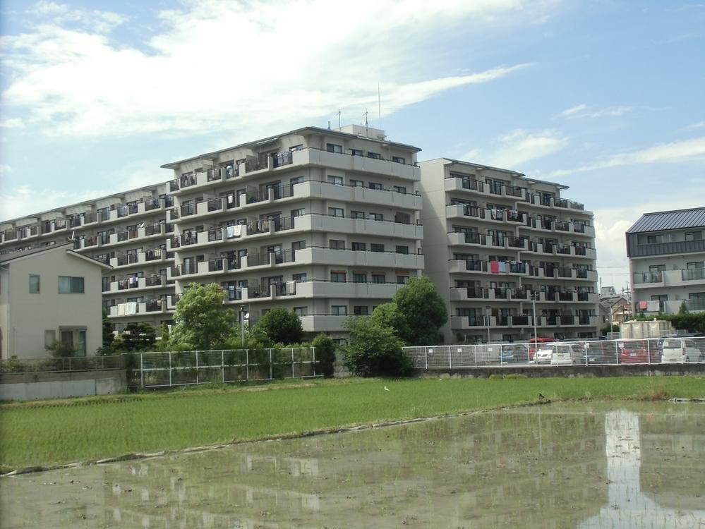 4LDK apartment in Otsu, Shiga - Photo 1