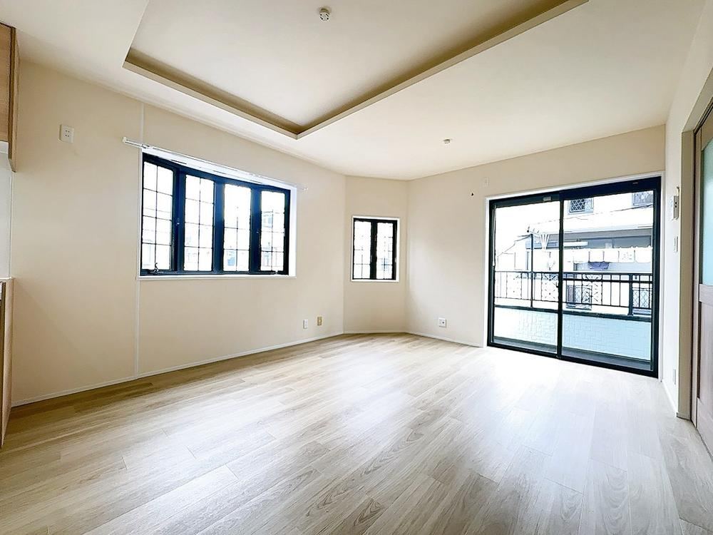 4LDK house in Neyagawa, Osaka - Photo 1