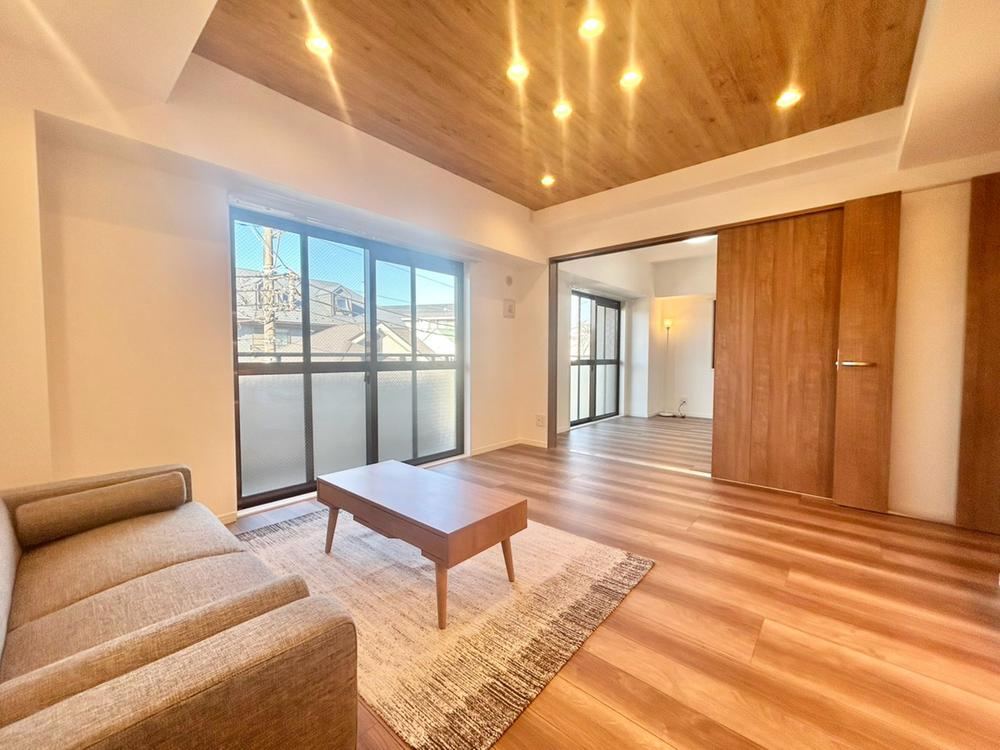 3LDK apartment in Minami Ward, Yokohama, Kanagawa - Photo 1