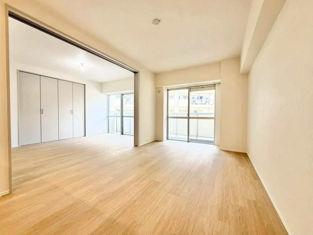 3LDK apartment in Isogo Ward, Yokohama, Kanagawa - Photo 1