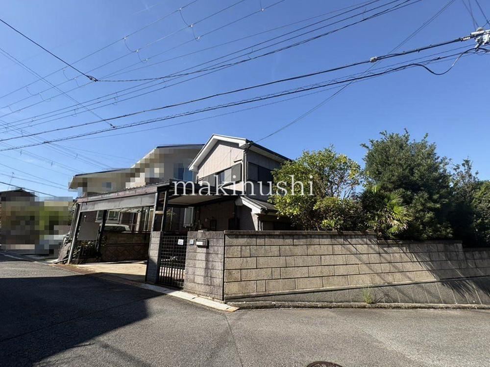 4LDK house in Kawachinagano, Osaka - Photo 1