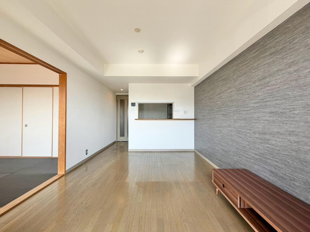 2LDK+S apartment in Soka, Saitama - Photo 1