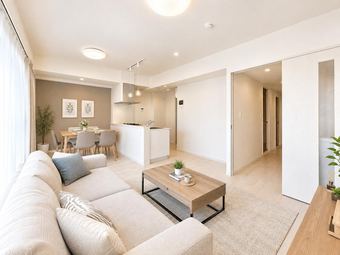 4LDK apartment in Zama