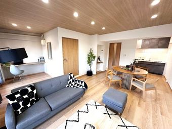2LDK+S apartment in Urawa Ward