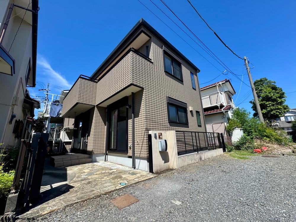 3LDK+2S house in Samukawa, Koza District, Kanagawa - Photo 1