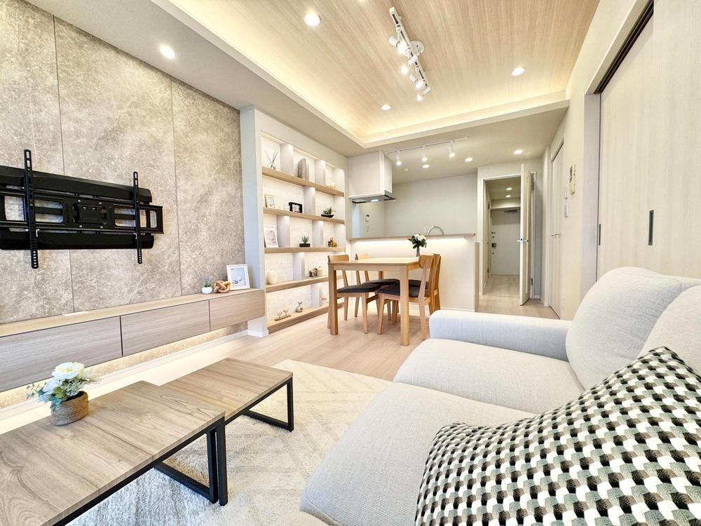 2LDK apartment in Sumida Ward, Tokyo - Photo 1