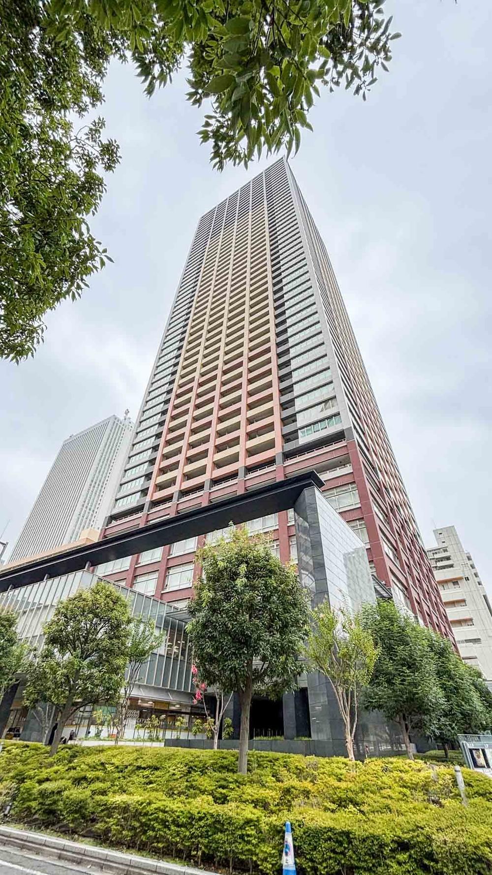 2LDK apartment in Toshima Ward, Tokyo - Photo 1