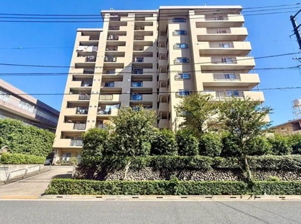 2LDK+S apartment in Kita Ward, Tokyo - Photo 1