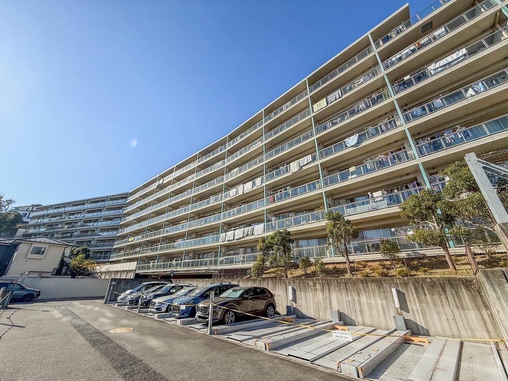 4LDK apartment in Minami Ward, Yokohama, Kanagawa - Photo 1