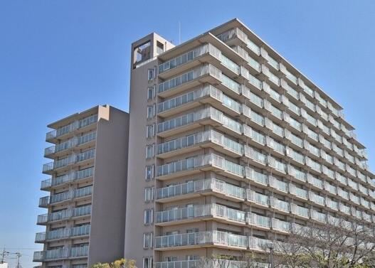 3LDK apartment in Yao, Osaka - Photo 1
