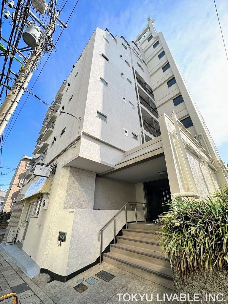 2LDK apartment in Setagaya Ward, Tokyo - Photo 1