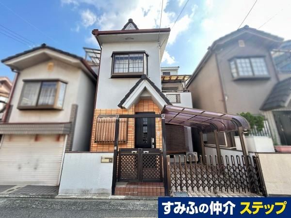 4LDK house in Yao, Osaka - Photo 1