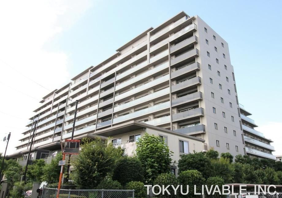 3LDK apartment in Tokorozawa, Saitama - Photo 1