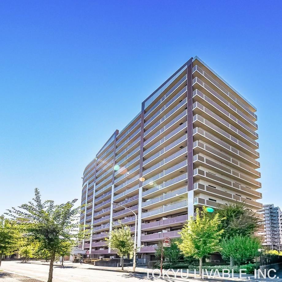 4LDK apartment in Iruma, Saitama - Photo 1