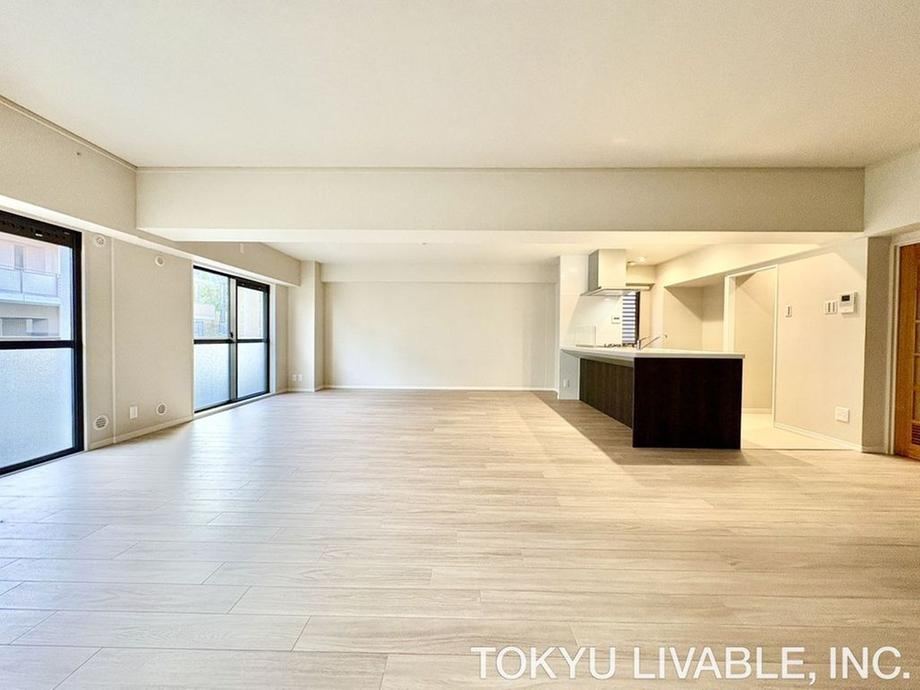 3LDK apartment in Suita, Osaka - Photo 1