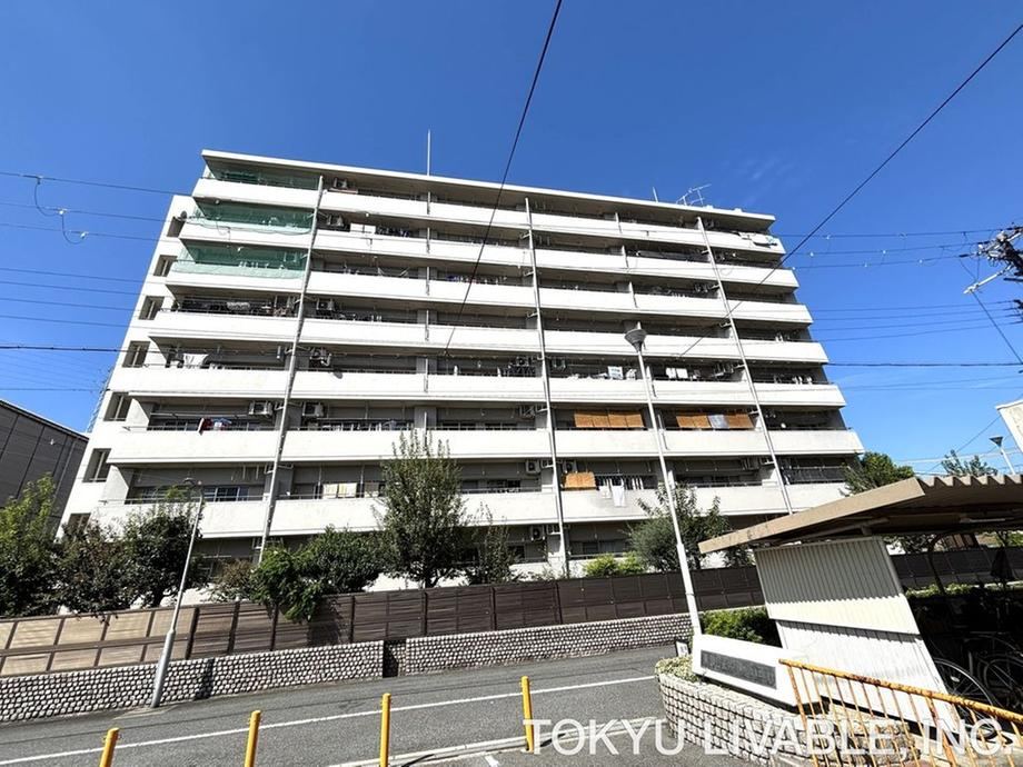 2LDK apartment in Higashisumiyoshi Ward, Osaka - Photo 1