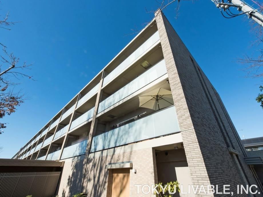 2LDK apartment in Setagaya Ward, Tokyo - Photo 1
