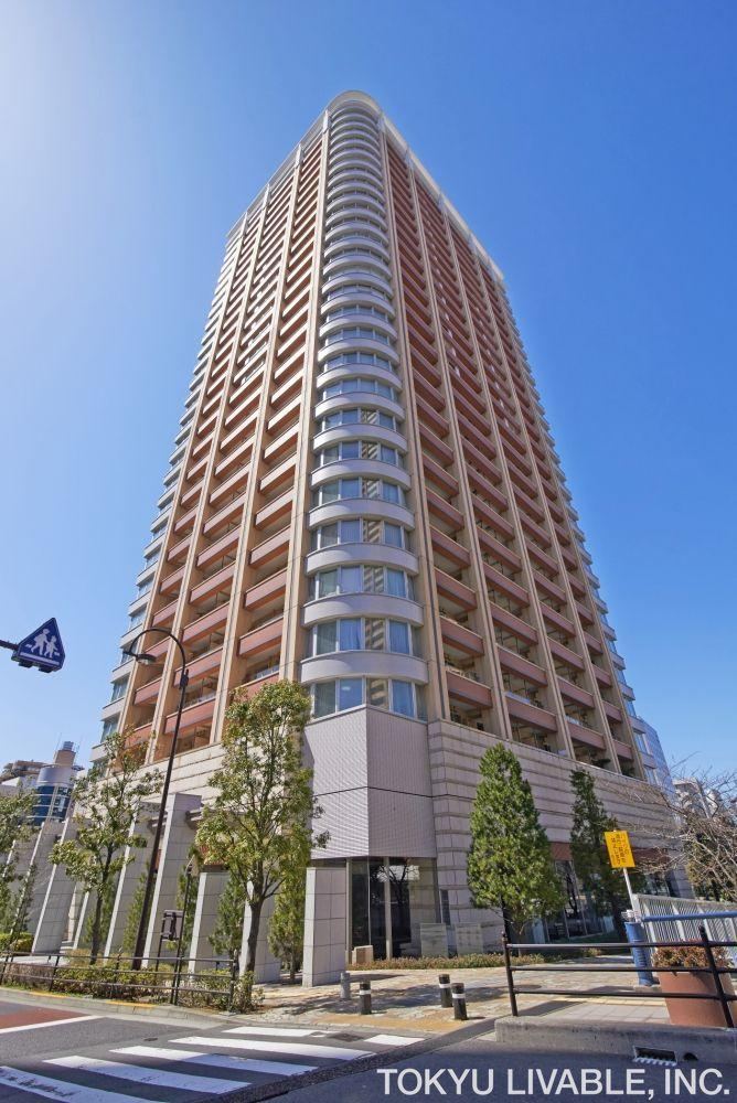 2LDK apartment in Shinagawa Ward, Tokyo - Photo 1