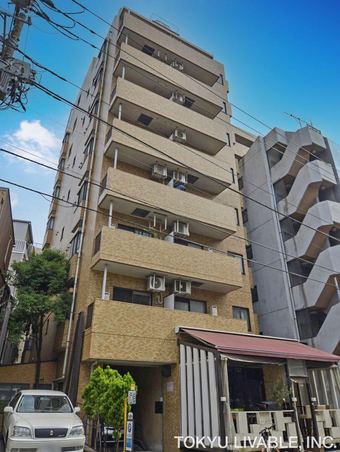 Studio apartment in Koto Ward