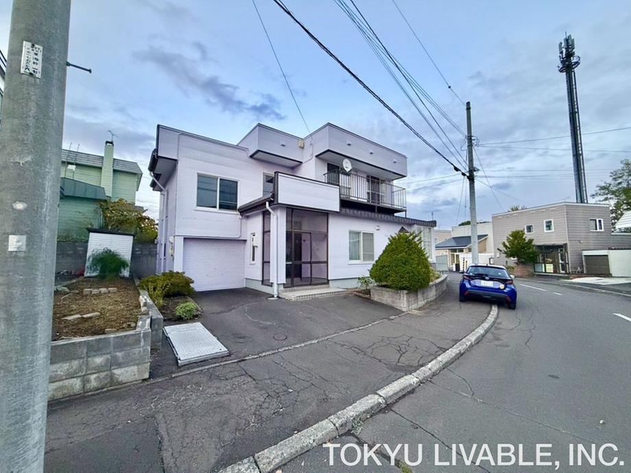 5LDK house in Minami Ward, Sapporo, Hokkaido - Photo 1