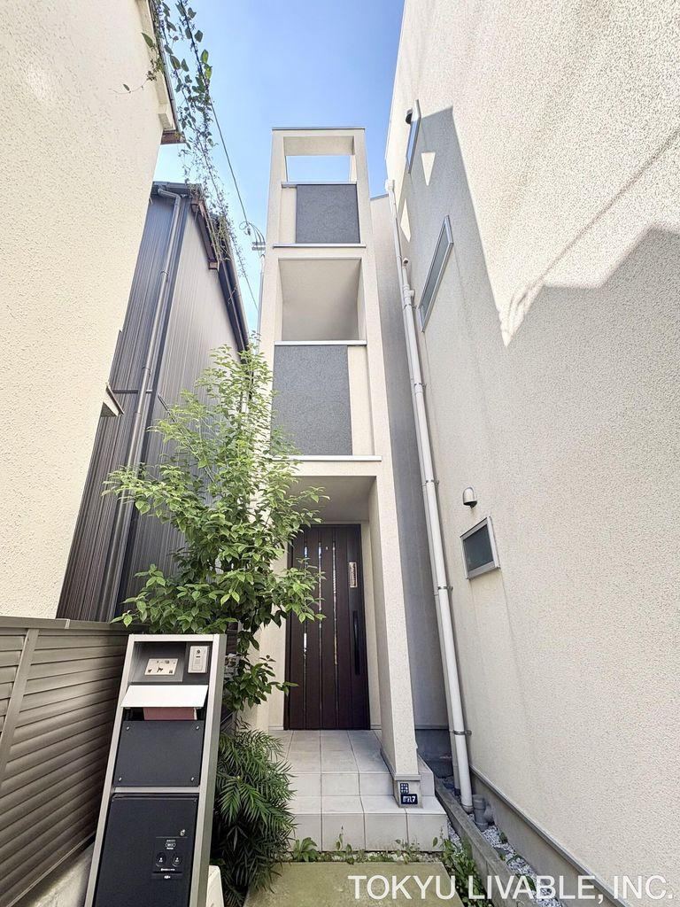 1LDK+S house in Sumida Ward, Tokyo - Photo 1