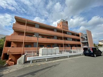 1LDK+S apartment in Izumi Ward, Sendai