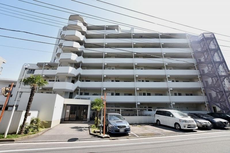 2LDK+S apartment in Adachi Ward, Tokyo - Photo 1