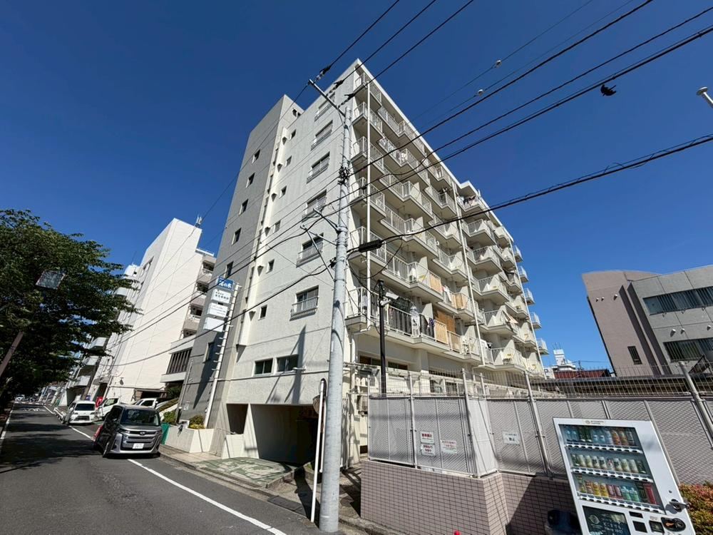 2LDK apartment in Minami Ward, Yokohama, Kanagawa - Photo 1