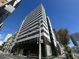 2LDK+S apartment in Chuo Ward, Tokyo - Photo 1