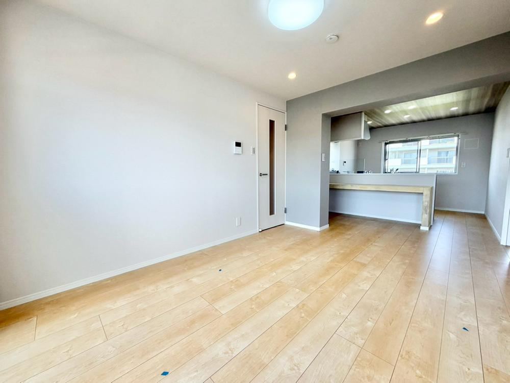 3LDK apartment in Isogo Ward, Yokohama, Kanagawa - Photo 1