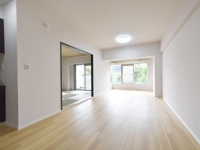 3LDK apartment in Nakano Ward, Tokyo - Photo 1