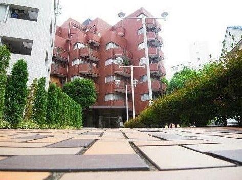 1LDK apartment in Minato Ward, Tokyo - Photo 1