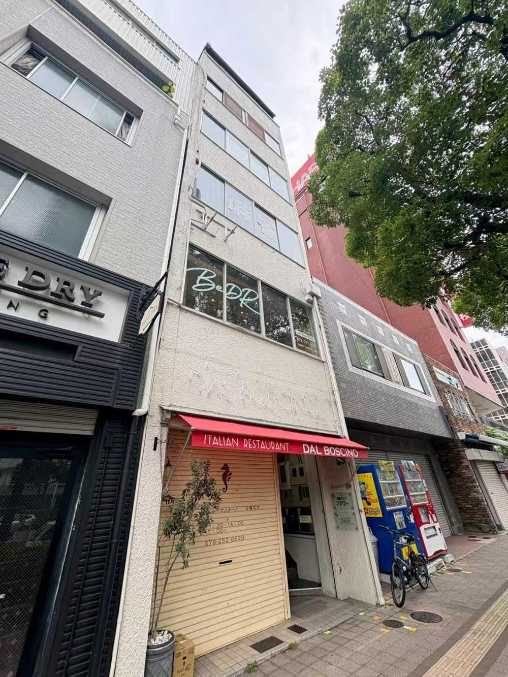 5LDK+2S house in Chuo Ward, Kobe, Hyogo - Photo 1