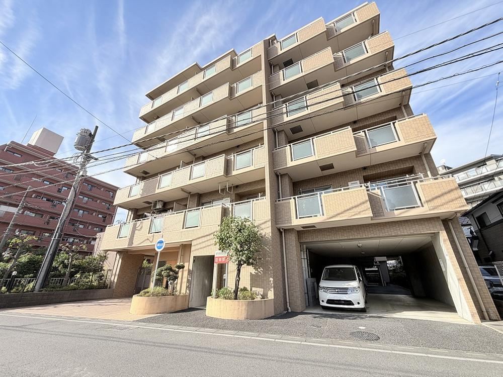 2LDK+S apartment in Soka, Saitama - Photo 1
