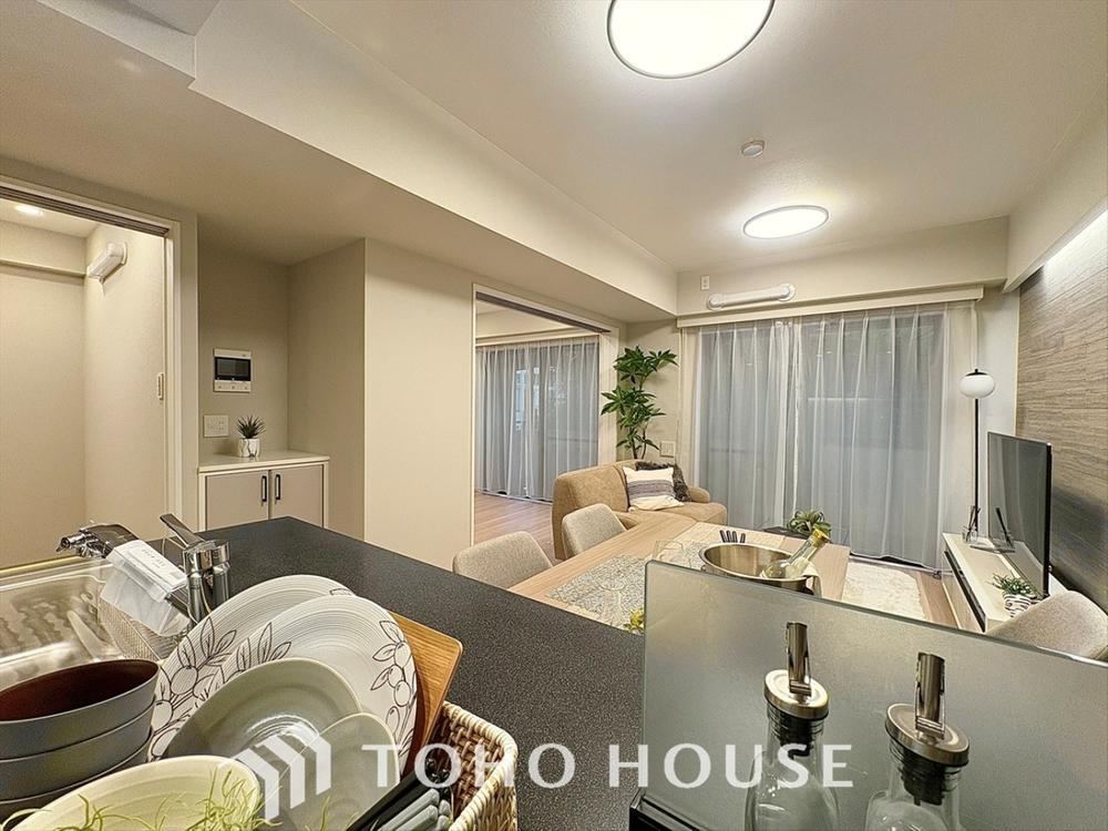 3LDK apartment in Nakano Ward, Tokyo - Photo 1