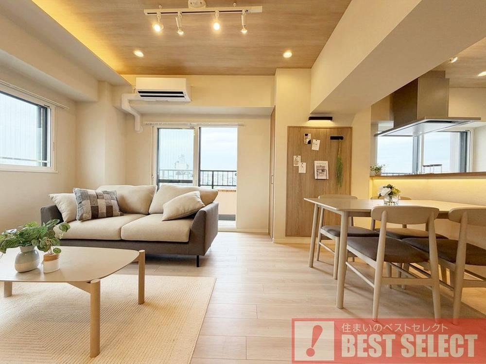 2LDK apartment in Shinjuku Ward, Tokyo - Photo 1